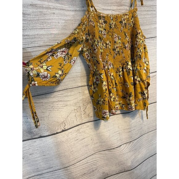 Aeropostale Floral Off-Shoulder Flowy Sleeve Top Size S - Picture 2 of 4